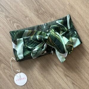 NWT Luxxel Hawaiian Print Clutch Tube Top